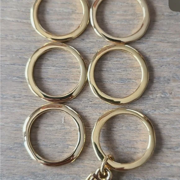 Prisoner - Uno de 50 Gold Stacking Ring - Picture 7 of 10